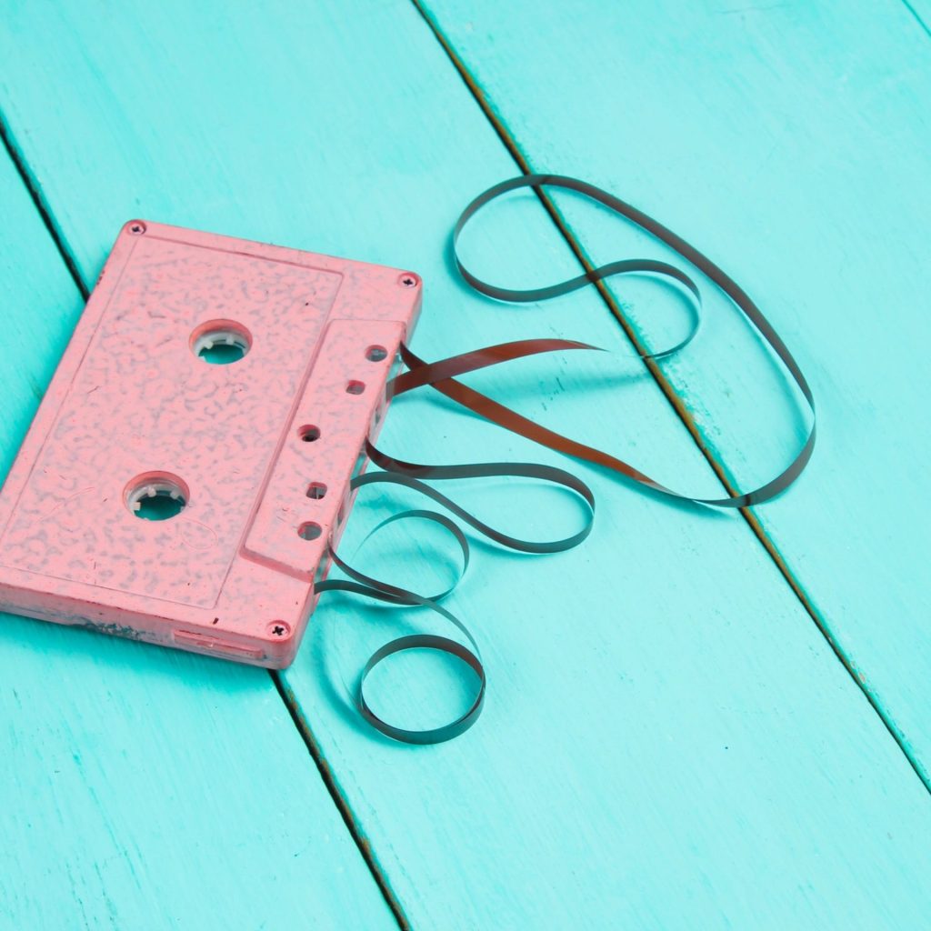 Autisme, communicatie en relatie Je hoort me wel, maar begrijpt me niet autisme communicatie relatie taal onbegrip begrip misverstand letterlijk verstaan
